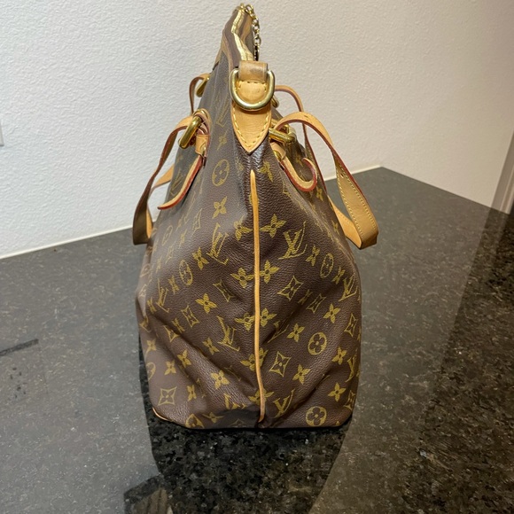 Louis Vuitton Palermo GM - Picture 7 of 10